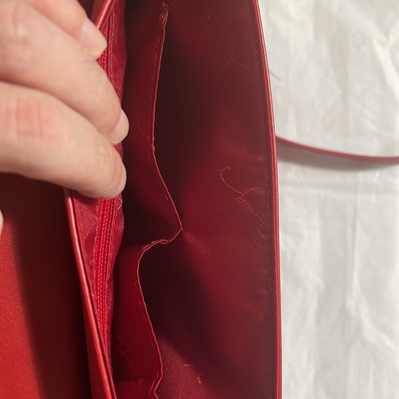 NWOTs Vera Bradley x Disney Parks Red Mickey Mouse Laser Cut Faux Leather Bag - Picture 6 of 15